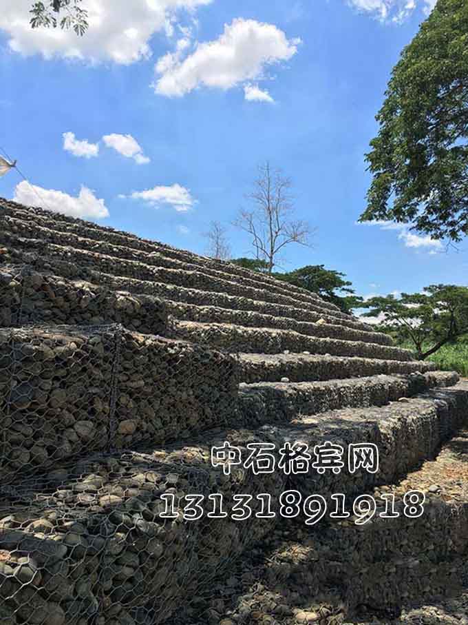 護(hù)坡格賓石籠